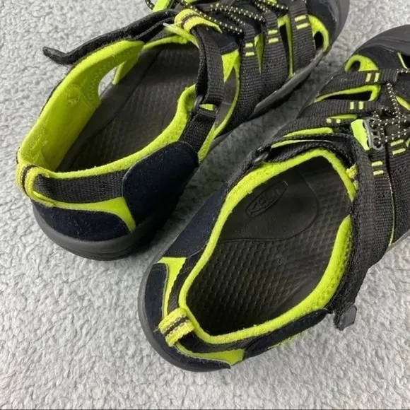 Keen newport h2 Sandals Youth Big Kid‎ 7 Womens 8.5 Waterproof Black Hike Adjust