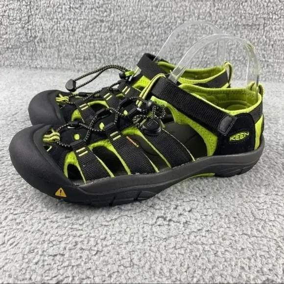 Keen newport h2 Sandals Youth Big Kid‎ 7 Womens 8.5 Waterproof Black Hike Adjust