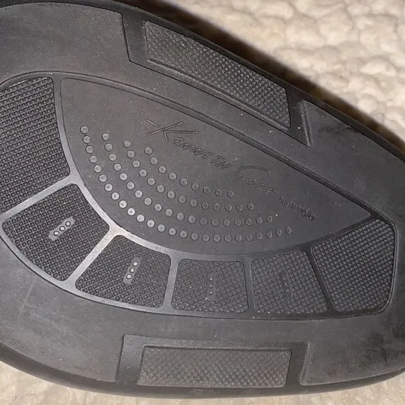 Kenneth Cole Men’s Size 11.5 Black Leather Silver Technology Insole Oxford Shou