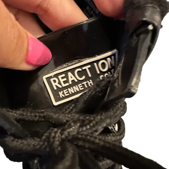 Kenneth Cole Reaction | Black Rain Lace Up Cozy Lug Sole Rain Boots Size 9