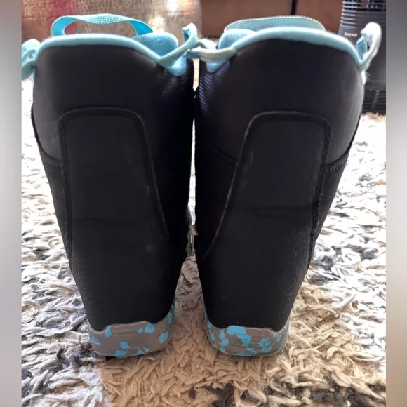 Kids' Burton Grom BOA® Snowboard Boots size 2