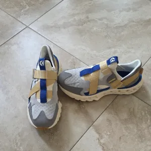 Kids' Gray and Blue Athletic Shoes