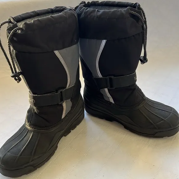 Kids' LL Bean Northwoods Boots size 4