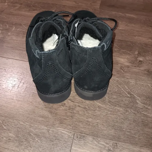 Kookaburra by UGG Asaiah Chukka Boots Black Unisex Size Mens 9
