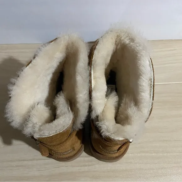 Koolaburra by UGG Remley Ankle Boot Faux Fur Lined Brown Sz 10 Warm Cozy Comfy