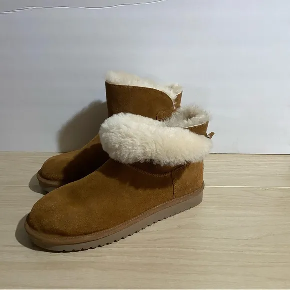 Koolaburra by UGG Remley Ankle Boot Faux Fur Lined Brown Sz 10 Warm Cozy Comfy