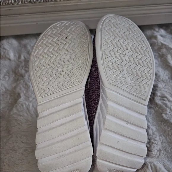 K•Swiss Purple and White Athletic Sneakers with Knit Mesh Upper