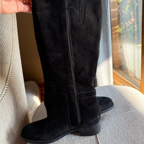 La CANADIENNE Black Suede Heeled Boots