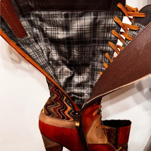 L'ARTISTE Brown and Tan Lace Up Boots with Western Flair