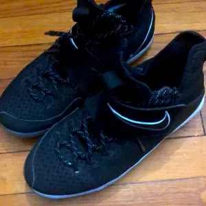 LeBron 14 BG 'Black Ice' basketball shoes