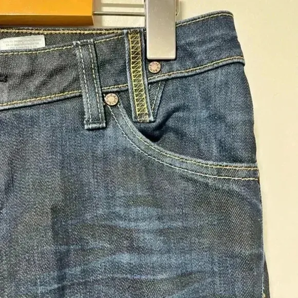 Levi’s 517 Women’s Distressed Cut-Off Denim Capris, Size W28 L32 - Vintage Y2K