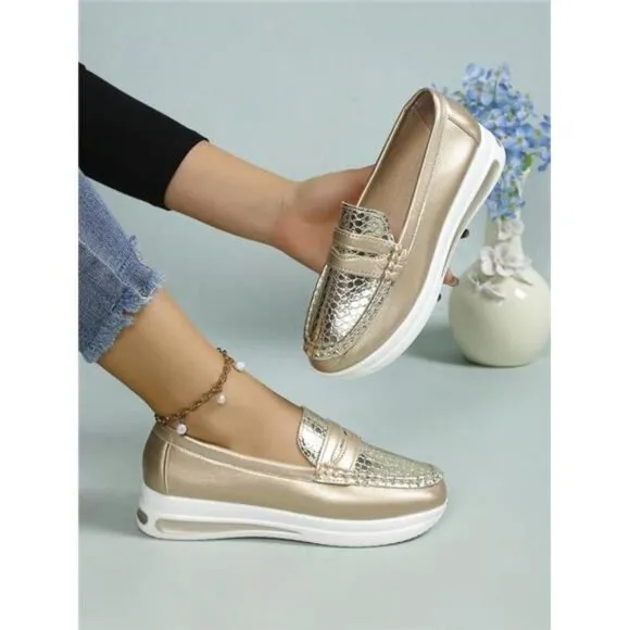 Lightweight, Slip-resistant, Wear-resistant Slip-on Flat Shoes w Metallic Detail