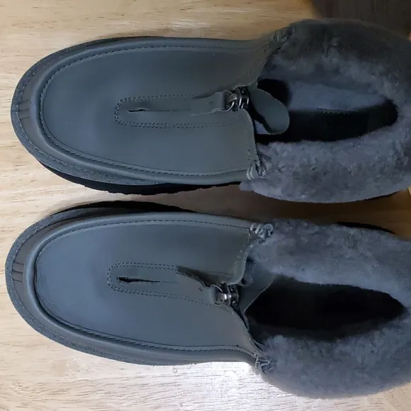 Like new Ugg Funkette platform shoe boot