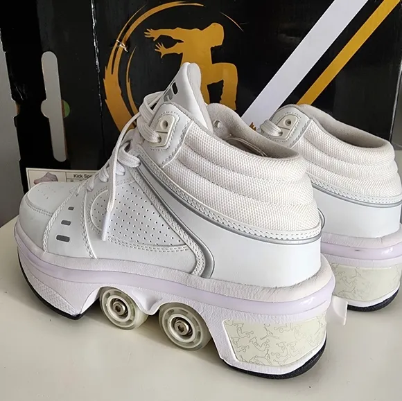 Like New White Rollerskate Shoes Size 35EUR/4.5 US