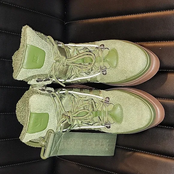 LIMITED EDITION ADIDAS &amp; IVY PARK COLLECTION SUPER SLEEK BOOTS WOMENS SZ 7.5