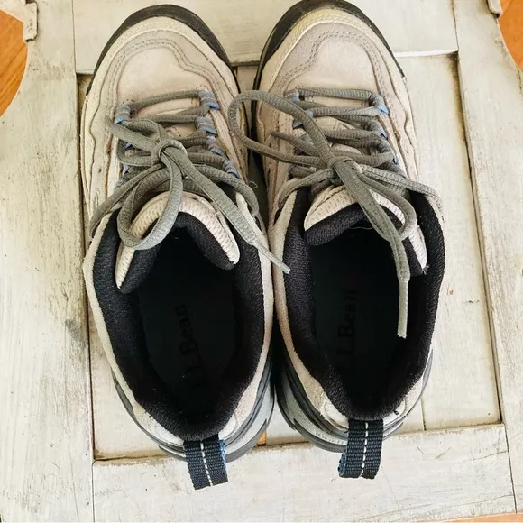 LL Bean size 7 hiking boots grey and green