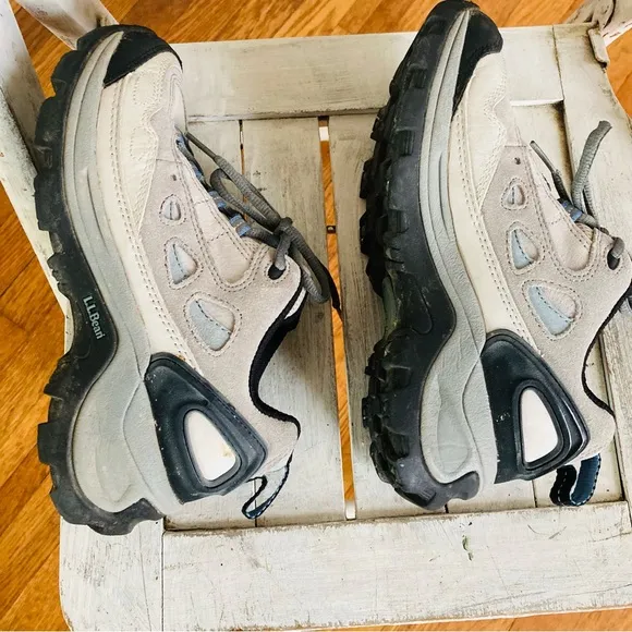 LL Bean size 7 hiking boots grey and green