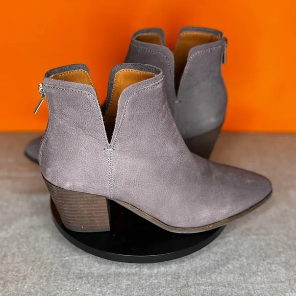 Lucky Brand Beylon Blue Soft Leather Bootie Zip Size 8.5 M EU 39.5