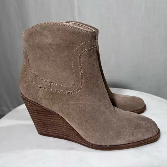 Lucky Brand NEW Waltz Suede Wedge Tan Taupe Ankle Bootie Boots Size 7.5