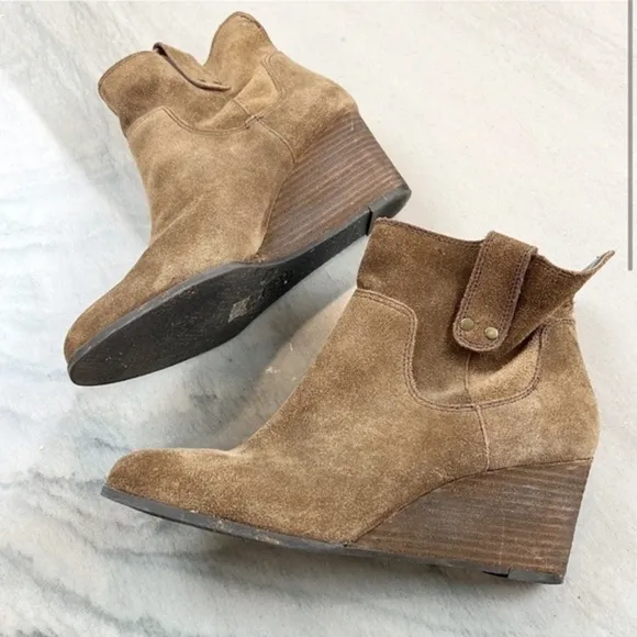 Lucky Brand Suede Wedge Brown Western Ankle Boot Booties 8.5