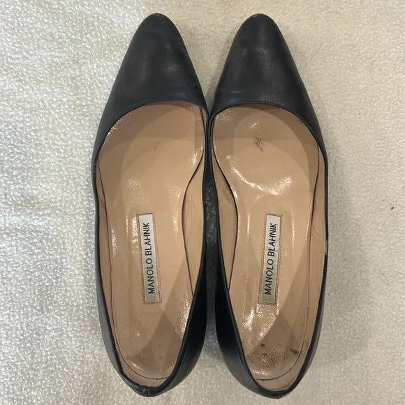 Manolo Blahnik Liston Black Leather Shoes. Size 38 1/2