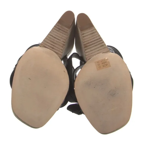 Marc By Marc Jacobs Black Leather Sandals with Crisscross Straps