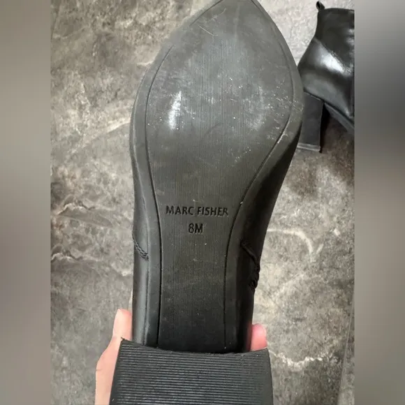 Marc Fisher Black Leather Zip Up Boots With Heel Booties Size 8
