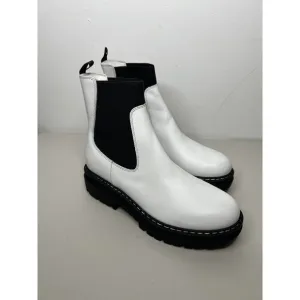 Marc Fisher White Chelsea Boots Patrick Ankle Booties Size 9.5