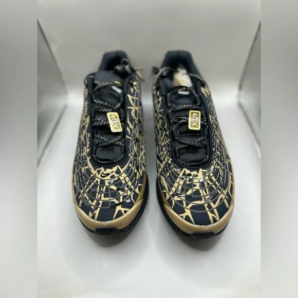 Men’s Size 13 Nike Air Max DN DB20 (NEW) IB6063 920