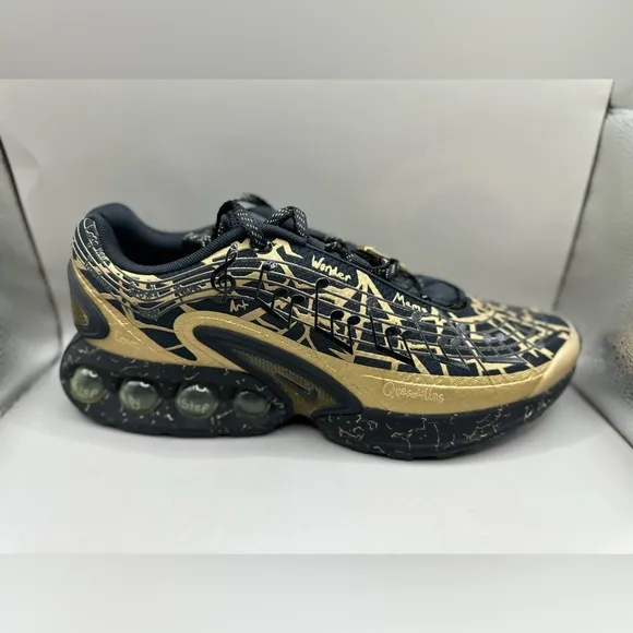 Men’s Size 13 Nike Air Max DN DB20 (NEW) IB6063 920