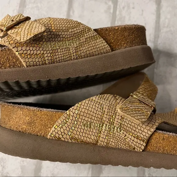 MEPHISTO USA Women's Mephisto, Helen Sandal size 41