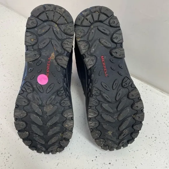 Merrell 200gram insulation warm waterproof snow boots size 6Y/ womens 7.5