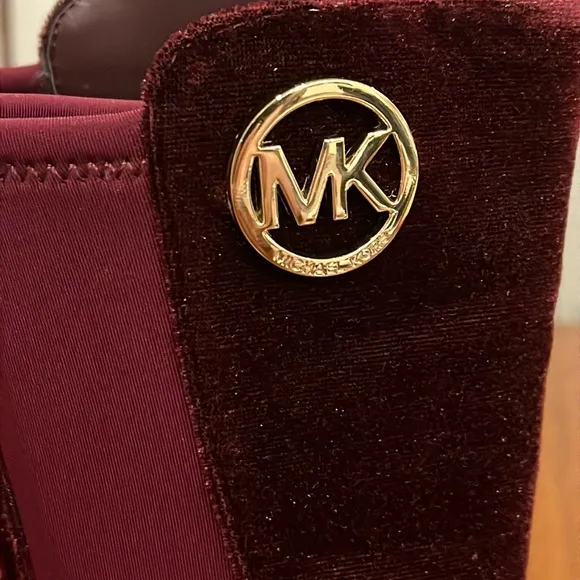 Michael Kors Emma Lily velour Boots new plum Girls Toddlers Size 7