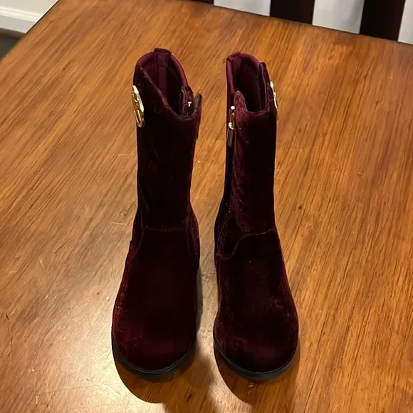 Michael Kors Emma Lily velour Boots new plum Girls Toddlers Size 7