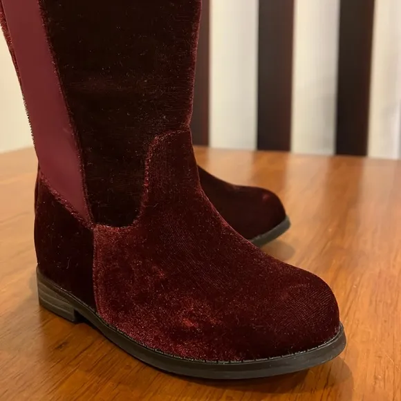 Michael Kors Emma Lily velour Boots new plum Girls Toddlers Size 7