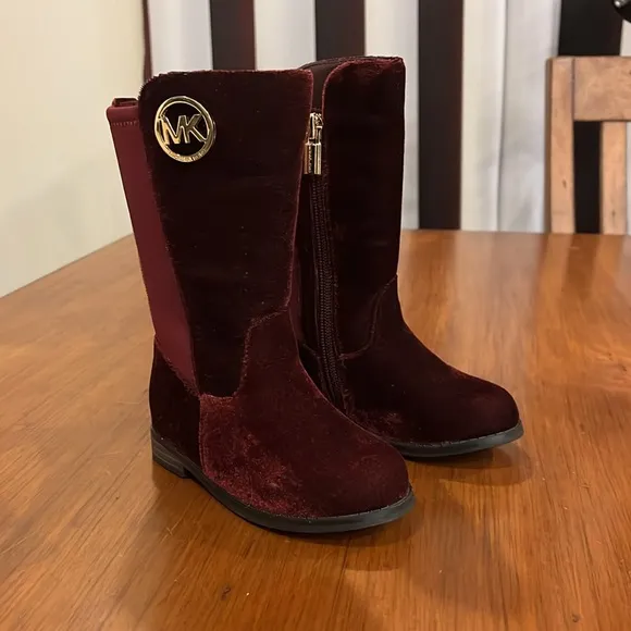 Michael Kors Emma Lily velour Boots new plum Girls Toddlers Size 7