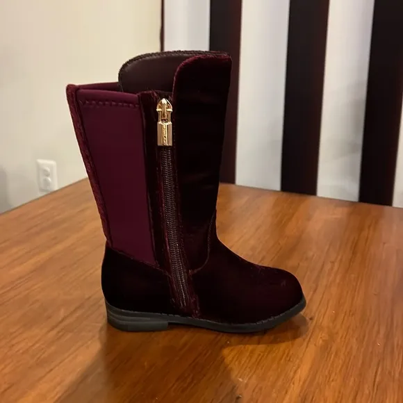 Michael Kors Emma Lily velour Boots new plum Girls Toddlers Size 7