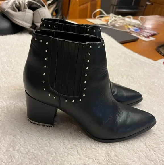 Michael Kors Gemma Leather Ankle Boot 7.5             c