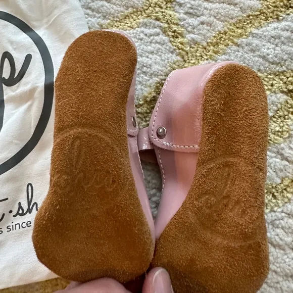 Mon Petit PATENT BLUSH Pink Size 4 Mary Janes Mon Soft Soled‎ Baby Shoes