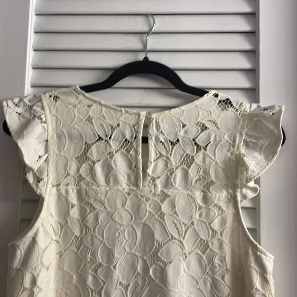 Monteau Los Angeles Lace Lined Shift Dress EUC Size M. MCM, Sleeveless ruffles