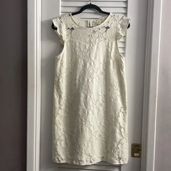 Monteau Los Angeles Lace Lined Shift Dress EUC Size M. MCM, Sleeveless ruffles