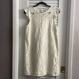 Monteau Los Angeles Lace Lined Shift Dress EUC Size M. MCM, Sleeveless ruffles