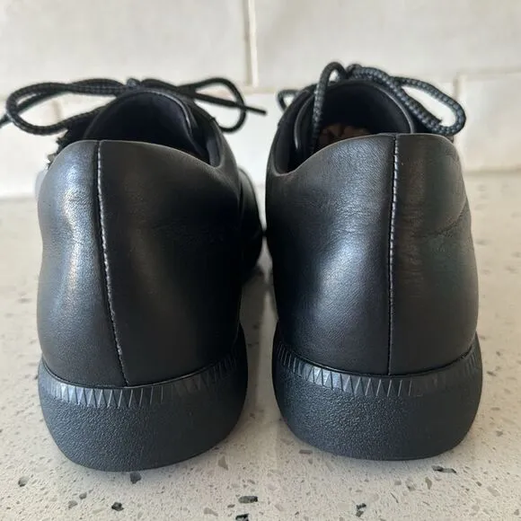 Munro Portia Women's Black Leather Zip Lace Up Comfortable Sneakers Sz 8 NARROW