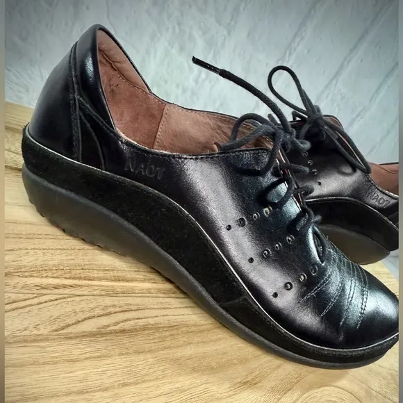 NAOT Kumara Lace Up Oxford Women Shoes