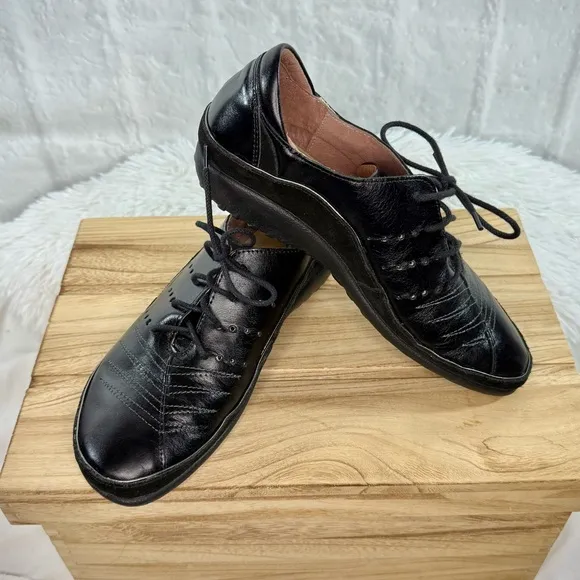 NAOT Kumara Lace Up Oxford Women Shoes