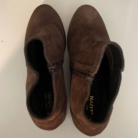NAOT Nefasi boot in Coffee Bean Nubuck size 39