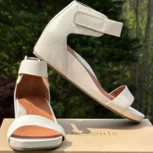 Nearly NEW Gentle Souls Open Toe Cream Leather Wedge Casual Sandals