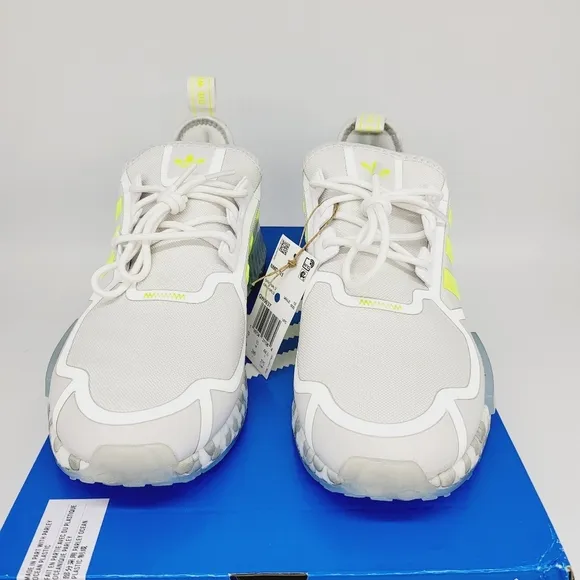 New Adidas NMD_R1 Men's Running Shoes Size 10.5