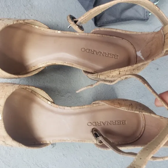 NEW Anthropologie Bernardo Raleigh platform sandals cork with gold flecks 9.5
