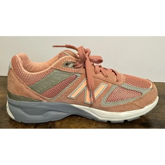 New‎ Balance 990v5 Size 1.5 Pink And Grey